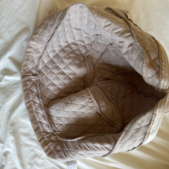 NWOT, KITCHENAID Fitted Tilt-Head Stand Mixer Cover Quilted, Milkshake / Beige - Picture 10 of 13